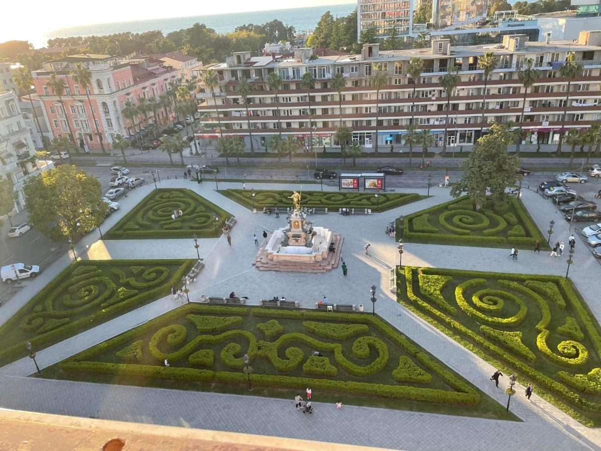 Apartment Boulevardside Batumi Exterior photo